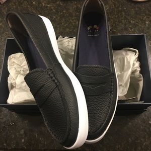 ✨*BRAND NEW*✨COLE HAAN Leather Nantucket Loafers!